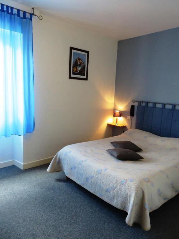 Le Relais Du Pont De Rhodes Hotel Frayssinet Kamer foto