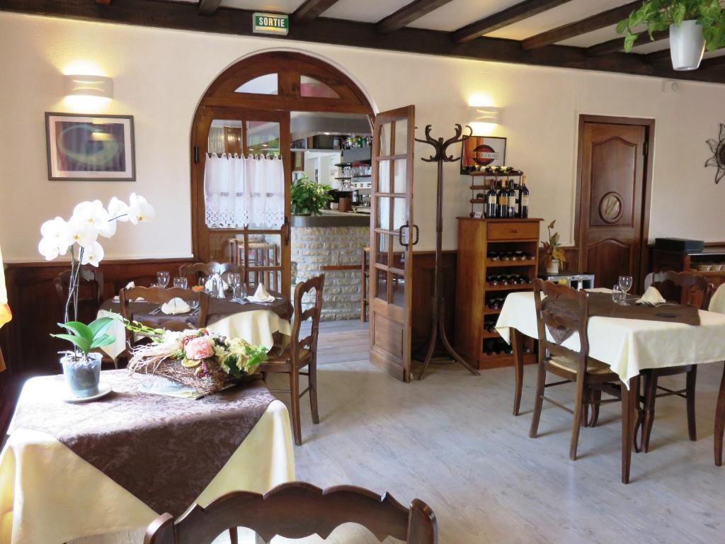 Le Relais Du Pont De Rhodes Hotel Frayssinet Buitenkant foto